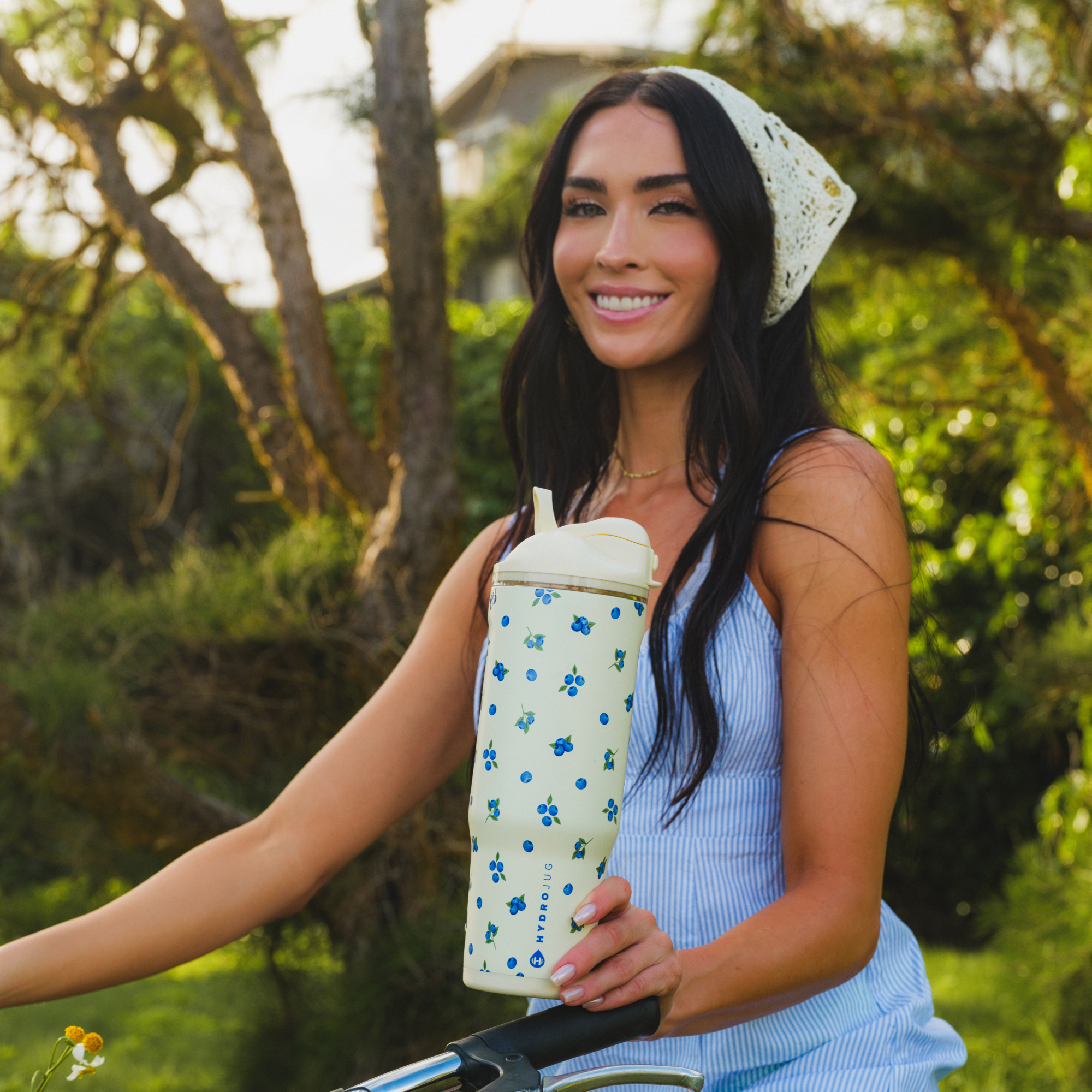 Woman Holding 32oz Freshly Pick'd HydroJug Ease2o